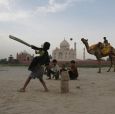 How Cricket unites India?